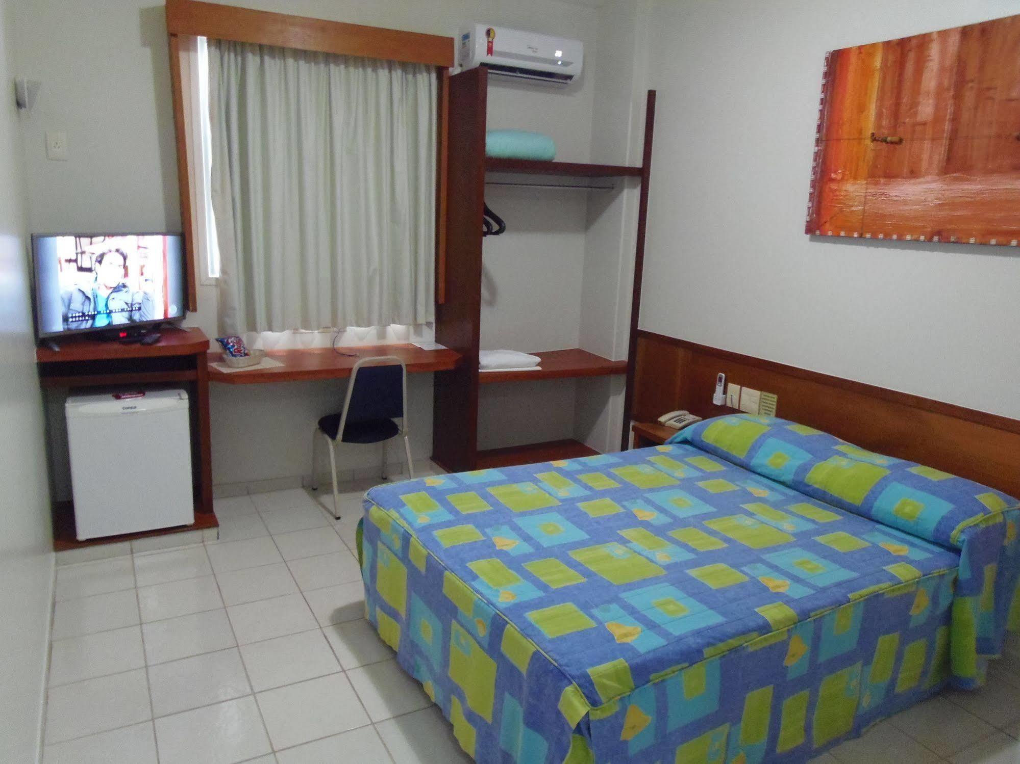 Sanare Hotel Uberlândia Esterno foto