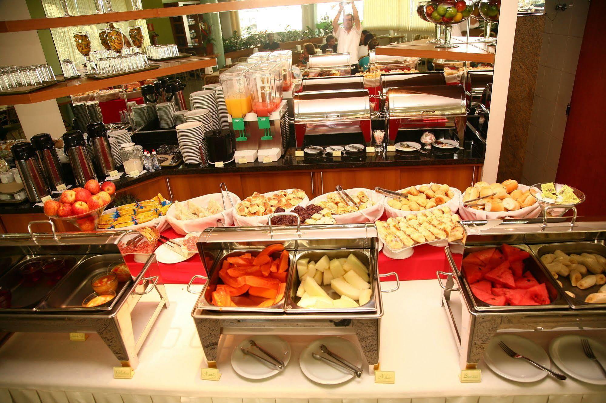 Sanare Hotel Uberlândia Esterno foto